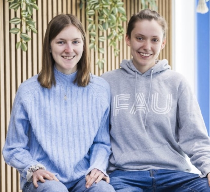 Sofia Rust und Hannah Kullmann von der Wertewerkstatt