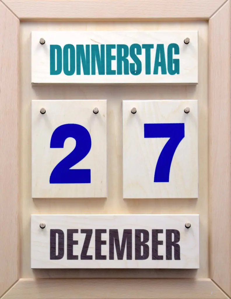 Halbformat Bunter Austausch-Kalender Buchensperrholz